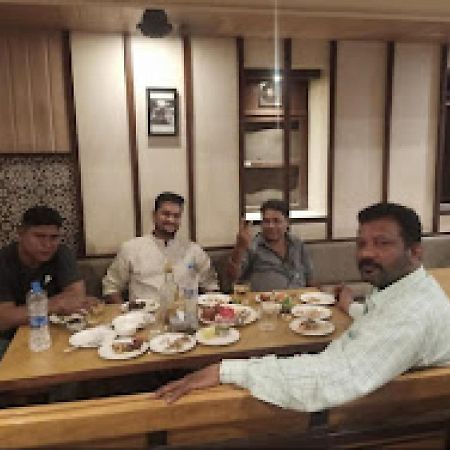 מומביי Panvel Palace Hotel מראה חיצוני תמונה