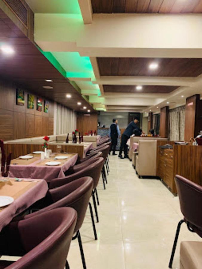 מומביי Panvel Palace Hotel מראה חיצוני תמונה